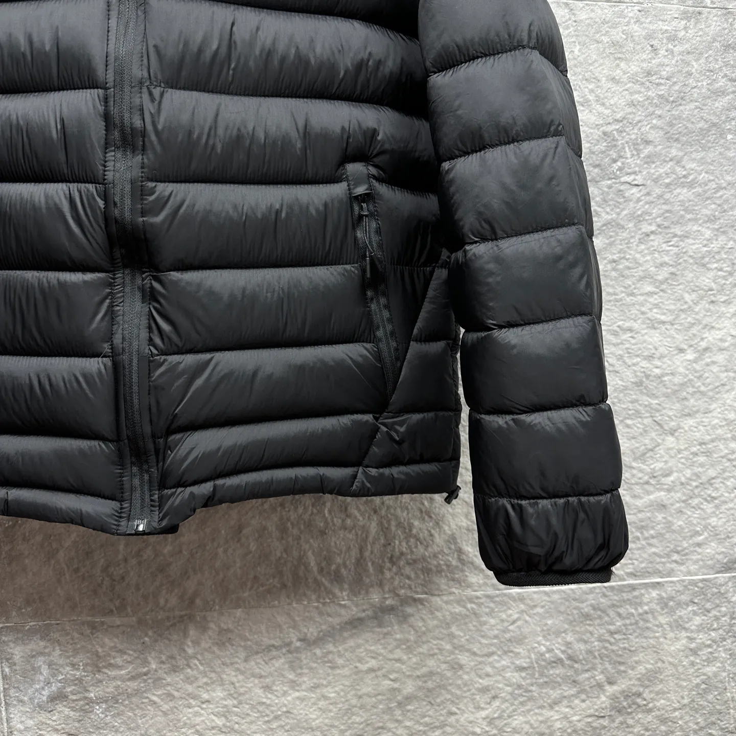 P430 Ralph Lauren 2025 new embroidered logo couple's cotton jacket (removable hood) 🍃High version top quality🍃 💯Using polyester fiber composite custom fabric, excellent breathability, original custom hardware molding, original custom lining all inside, non-pilling, wear-resistant, comfortable and soft, highly wrinkle-resistant, a couple's cotton jacket, original main wheat washed tag packaging👍 Size: M-3XL Color: black